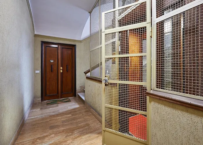 Art Gallery House, San Giovanni, Centro - Wifi Ac Smart Tv Apartment Rom